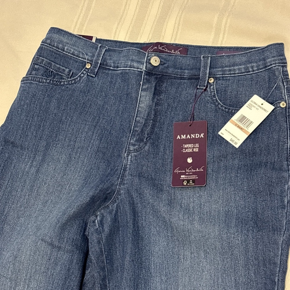NWT Gloria Vanderbilt Amanda Classic Fit Tapered Jeans Women's Size 12 ShortBlue
